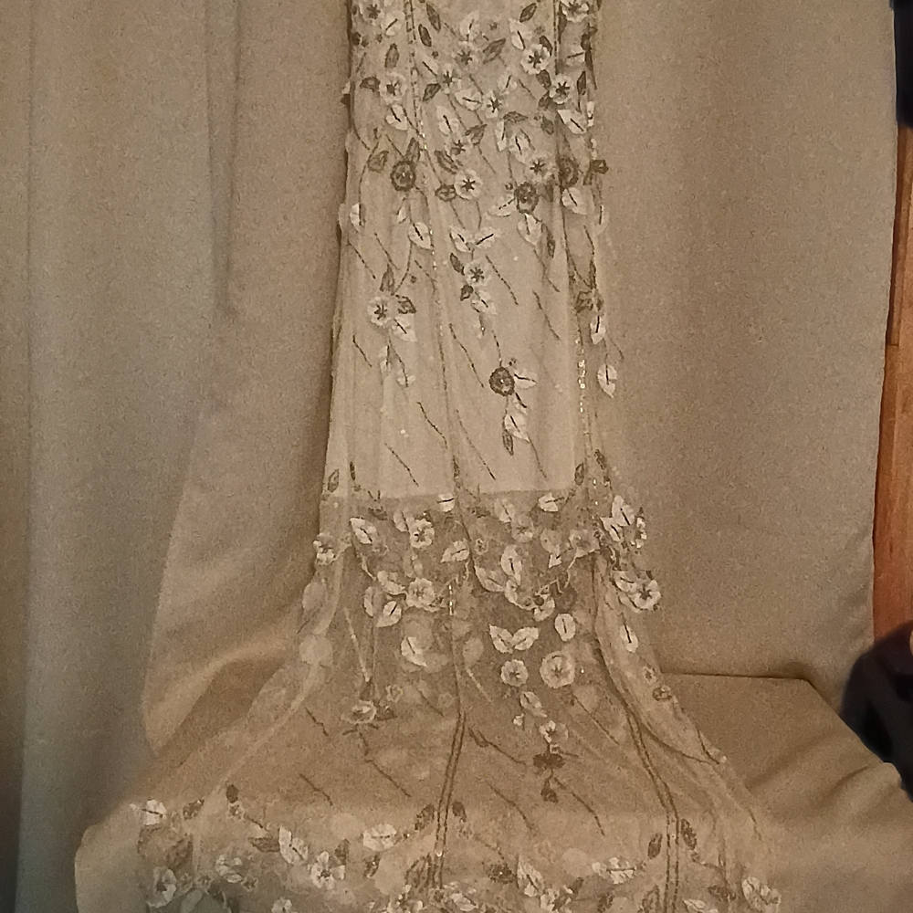 Vintage Sue Wong Cream Sequin Embellished Wedding Gown With Shawl - Picture 5 of 10